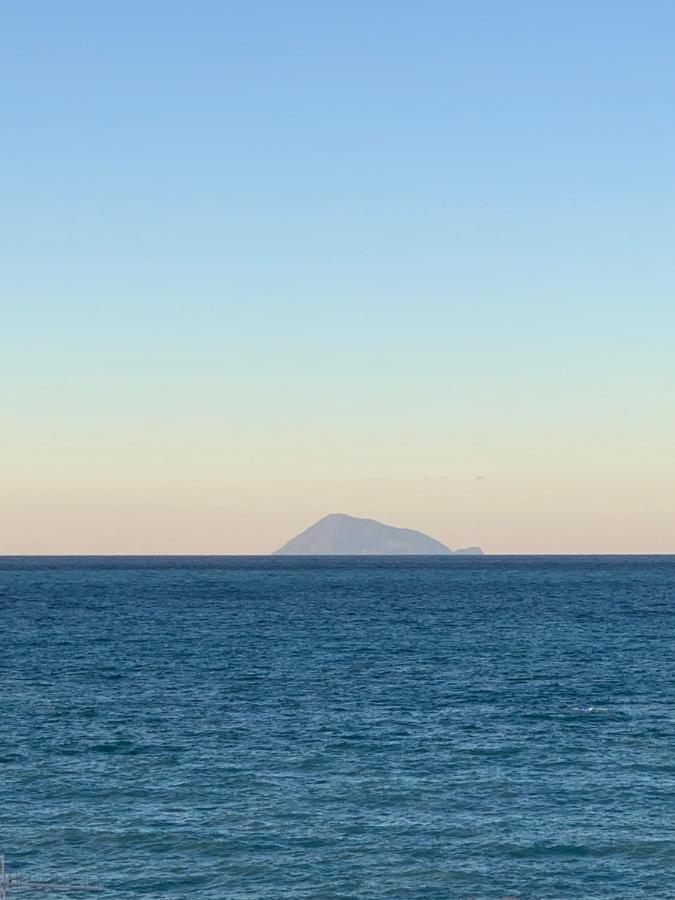 La Porta Delle Eolie Διαμέρισμα Capo dʼOrlando Εξωτερικό φωτογραφία
